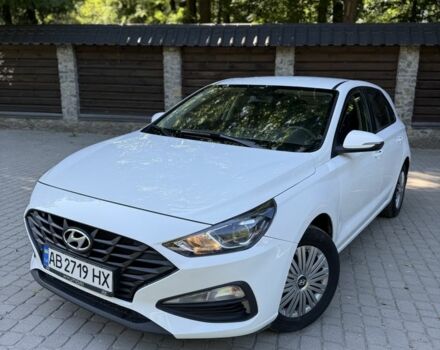 Белый Хендай i30, объемом двигателя 1.5 л и пробегом 68 тыс. км за 12999 $, фото 2 на Automoto.ua