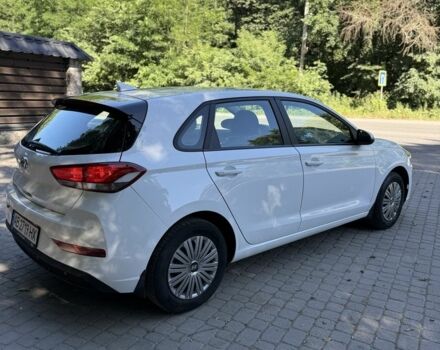 Белый Хендай i30, объемом двигателя 1.5 л и пробегом 68 тыс. км за 12999 $, фото 10 на Automoto.ua