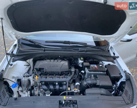 Белый Хендай i30, объемом двигателя 1.5 л и пробегом 70 тыс. км за 13800 $, фото 9 на Automoto.ua