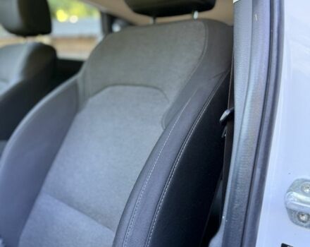 Белый Хендай i30, объемом двигателя 1.5 л и пробегом 68 тыс. км за 12999 $, фото 16 на Automoto.ua
