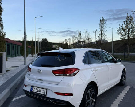 Белый Хендай i30, объемом двигателя 1.5 л и пробегом 44 тыс. км за 17400 $, фото 4 на Automoto.ua