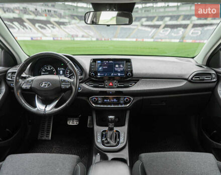 Белый Хендай i30, объемом двигателя 1.5 л и пробегом 74 тыс. км за 18500 $, фото 45 на Automoto.ua