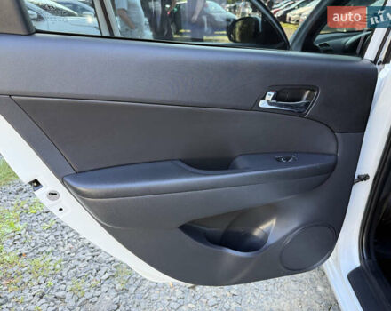 Белый Хендай i30, объемом двигателя 2 л и пробегом 240 тыс. км за 8500 $, фото 13 на Automoto.ua