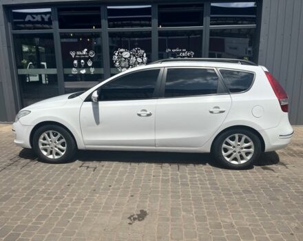 Білий Хендай i30, об'ємом двигуна 1.6 л та пробігом 310 тис. км за 5300 $, фото 4 на Automoto.ua