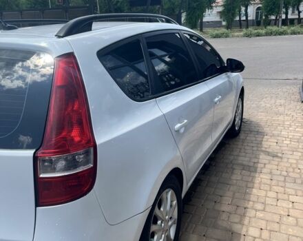 Білий Хендай i30, об'ємом двигуна 1.6 л та пробігом 310 тис. км за 5300 $, фото 1 на Automoto.ua