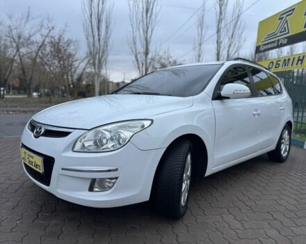 Белый Хендай i30, объемом двигателя 1.6 л и пробегом 194 тыс. км за 5999 $, фото 2 на Automoto.ua
