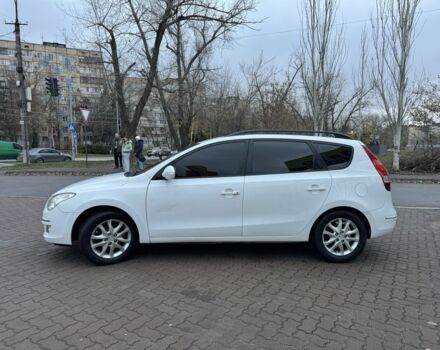 Белый Хендай i30, объемом двигателя 1.6 л и пробегом 194 тыс. км за 5999 $, фото 3 на Automoto.ua