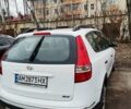 Белый Хендай i30, объемом двигателя 1.6 л и пробегом 250 тыс. км за 5600 $, фото 2 на Automoto.ua