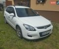 Белый Хендай i30, объемом двигателя 1.58 л и пробегом 270 тыс. км за 5300 $, фото 1 на Automoto.ua
