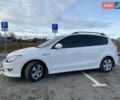 Белый Хендай i30, объемом двигателя 1.59 л и пробегом 144 тыс. км за 6999 $, фото 3 на Automoto.ua