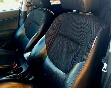 Білий Хендай i30, об'ємом двигуна 1.6 л та пробігом 250 тис. км за 6400 $, фото 4 на Automoto.ua