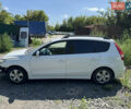 Белый Хендай i30, объемом двигателя 1.4 л и пробегом 266 тыс. км за 2500 $, фото 5 на Automoto.ua