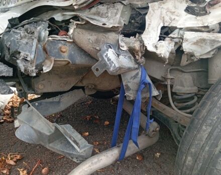 Белый Хендай i30, объемом двигателя 1.6 л и пробегом 330 тыс. км за 3500 $, фото 4 на Automoto.ua