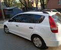 Белый Хендай i30, объемом двигателя 1.4 л и пробегом 220 тыс. км за 7000 $, фото 12 на Automoto.ua