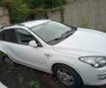Белый Хендай i30, объемом двигателя 1.6 л и пробегом 330 тыс. км за 3500 $, фото 5 на Automoto.ua