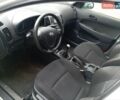 Білий Хендай i30, об'ємом двигуна 1.6 л та пробігом 330 тис. км за 2500 $, фото 11 на Automoto.ua