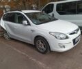 Белый Хендай i30, объемом двигателя 1.6 л и пробегом 330 тыс. км за 3500 $, фото 1 на Automoto.ua