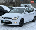Белый Хендай i30, объемом двигателя 1.6 л и пробегом 182 тыс. км за 7999 $, фото 2 на Automoto.ua