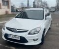 Белый Хендай i30, объемом двигателя 1.6 л и пробегом 246 тыс. км за 6700 $, фото 1 на Automoto.ua