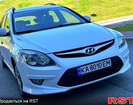 Білий Хендай i30, об'ємом двигуна 1.6 л та пробігом 242 тис. км за 6800 $, фото 1 на Automoto.ua