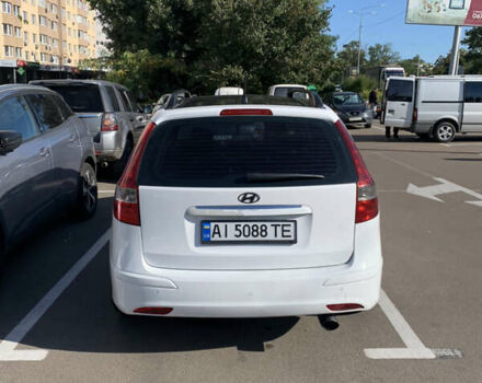Білий Хендай i30, об'ємом двигуна 1.58 л та пробігом 208 тис. км за 8200 $, фото 5 на Automoto.ua