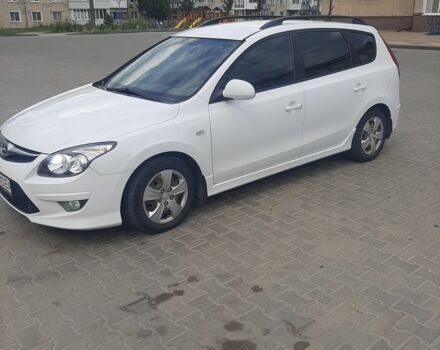 Білий Хендай i30, об'ємом двигуна 0 л та пробігом 202 тис. км за 5800 $, фото 8 на Automoto.ua