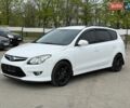 Белый Хендай i30, объемом двигателя 1.6 л и пробегом 195 тыс. км за 7500 $, фото 1 на Automoto.ua