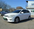 Білий Хендай i30, об'ємом двигуна 1.6 л та пробігом 243 тис. км за 6000 $, фото 1 на Automoto.ua