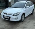 Білий Хендай i30, об'ємом двигуна 1.6 л та пробігом 300 тис. км за 6000 $, фото 8 на Automoto.ua