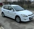 Білий Хендай i30, об'ємом двигуна 1.6 л та пробігом 300 тис. км за 6000 $, фото 3 на Automoto.ua