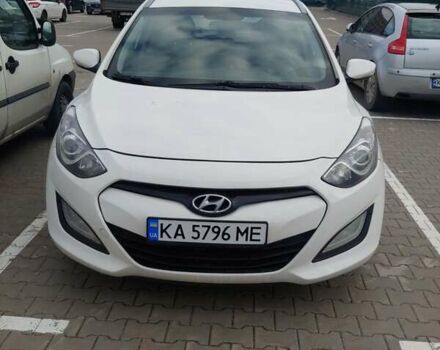 Білий Хендай i30, об'ємом двигуна 1.58 л та пробігом 230 тис. км за 9600 $, фото 2 на Automoto.ua
