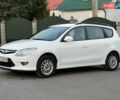 Белый Хендай i30, объемом двигателя 1.6 л и пробегом 270 тыс. км за 6800 $, фото 6 на Automoto.ua