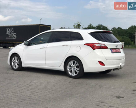 Белый Хендай i30, объемом двигателя 1.6 л и пробегом 239 тыс. км за 8900 $, фото 22 на Automoto.ua