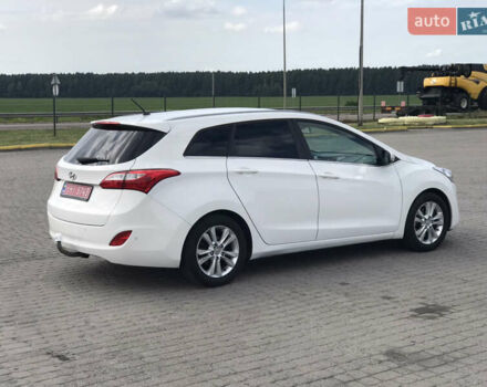 Белый Хендай i30, объемом двигателя 1.6 л и пробегом 239 тыс. км за 8900 $, фото 20 на Automoto.ua