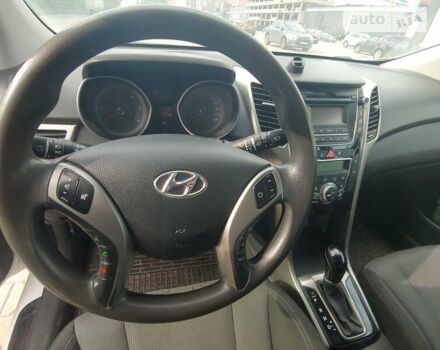 Білий Хендай i30, об'ємом двигуна 1.58 л та пробігом 230 тис. км за 9600 $, фото 9 на Automoto.ua