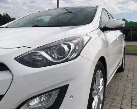 Белый Хендай i30, объемом двигателя 1.6 л и пробегом 239 тыс. км за 8900 $, фото 27 на Automoto.ua
