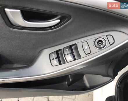 Белый Хендай i30, объемом двигателя 1.6 л и пробегом 239 тыс. км за 8900 $, фото 43 на Automoto.ua