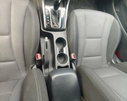 Білий Хендай i30, об'ємом двигуна 1.58 л та пробігом 230 тис. км за 9600 $, фото 6 на Automoto.ua