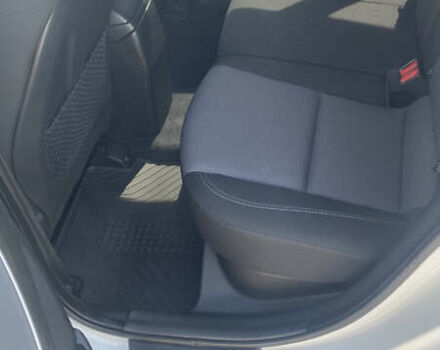 Белый Хендай i30, объемом двигателя 1.58 л и пробегом 224 тыс. км за 8300 $, фото 6 на Automoto.ua