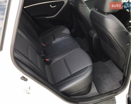 Белый Хендай i30, объемом двигателя 1.6 л и пробегом 239 тыс. км за 8900 $, фото 67 на Automoto.ua