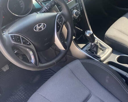 Белый Хендай i30, объемом двигателя 1.58 л и пробегом 224 тыс. км за 8300 $, фото 12 на Automoto.ua