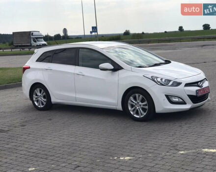 Белый Хендай i30, объемом двигателя 1.6 л и пробегом 239 тыс. км за 8900 $, фото 18 на Automoto.ua