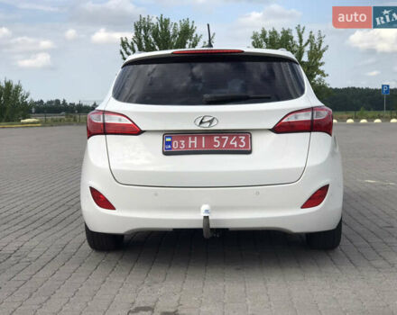 Белый Хендай i30, объемом двигателя 1.6 л и пробегом 239 тыс. км за 8900 $, фото 21 на Automoto.ua