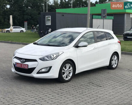Белый Хендай i30, объемом двигателя 1.6 л и пробегом 239 тыс. км за 8900 $, фото 17 на Automoto.ua