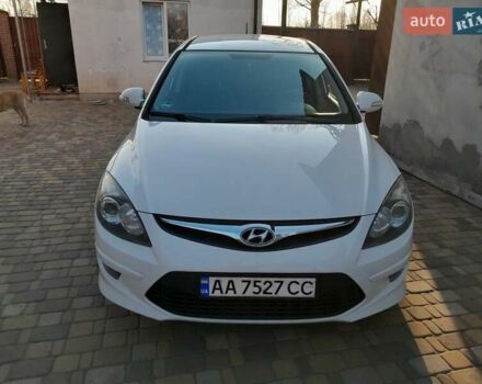 Белый Хендай i30, объемом двигателя 1.58 л и пробегом 217 тыс. км за 7900 $, фото 24 на Automoto.ua