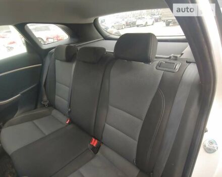 Білий Хендай i30, об'ємом двигуна 1.58 л та пробігом 230 тис. км за 9600 $, фото 10 на Automoto.ua