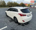 Белый Хендай i30, объемом двигателя 1.4 л и пробегом 340 тыс. км за 6900 $, фото 9 на Automoto.ua