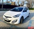 Белый Хендай i30, объемом двигателя 13 л и пробегом 200 тыс. км за 7500 $, фото 4 на Automoto.ua
