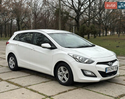 Белый Хендай i30, объемом двигателя 1.6 л и пробегом 190 тыс. км за 7750 $, фото 15 на Automoto.ua