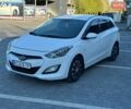 Белый Хендай i30, объемом двигателя 1.4 л и пробегом 350 тыс. км за 6200 $, фото 1 на Automoto.ua
